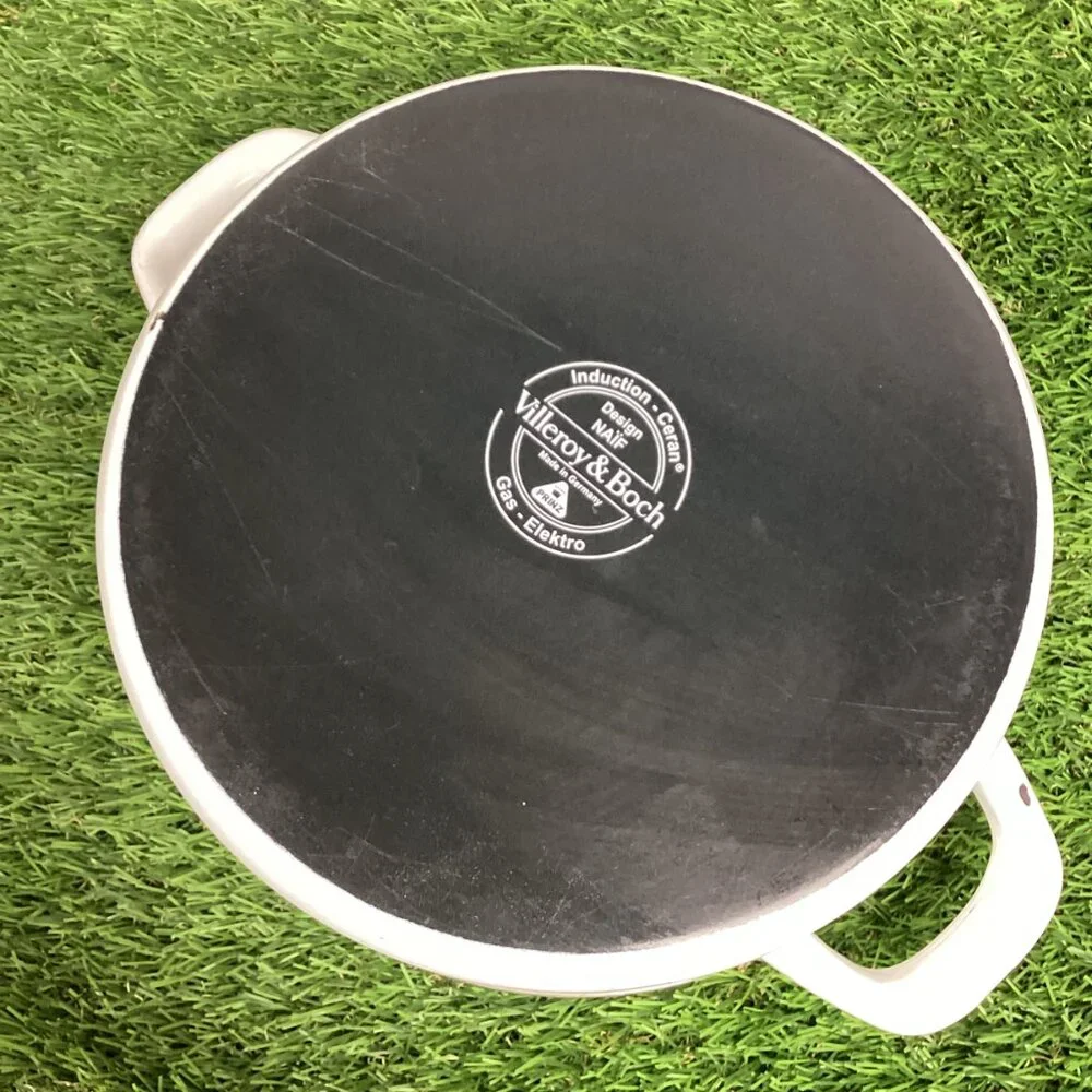 Villeroy & Boch Design NAIF Covered Casserole Pan Pot 8
